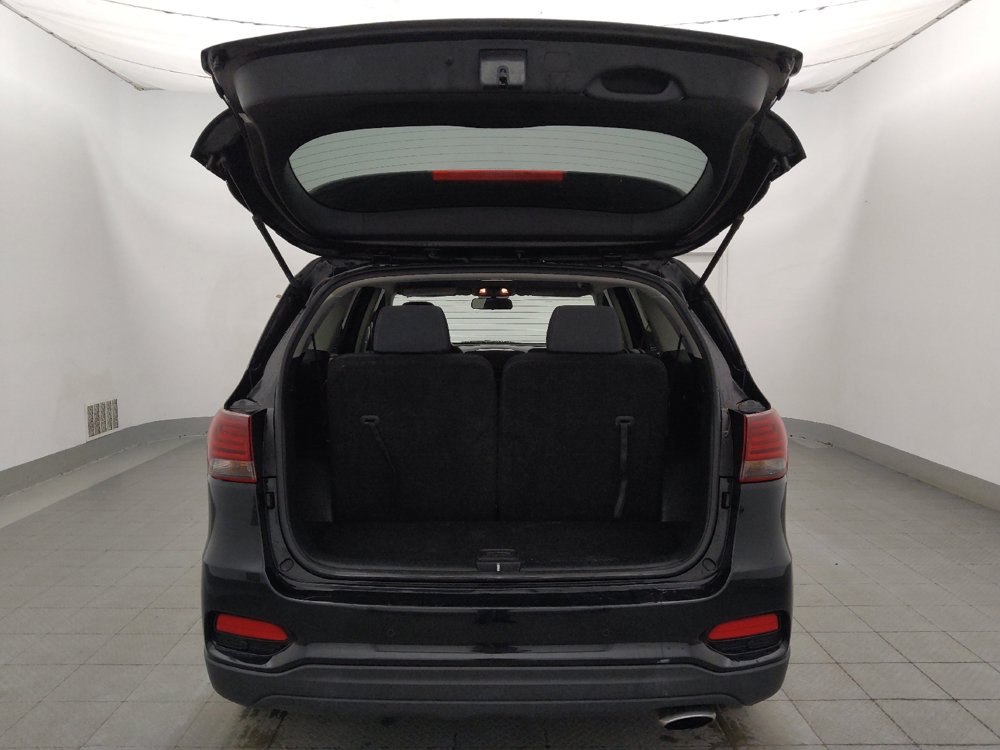 Used 2019 Kia Sorento S FWD image 29