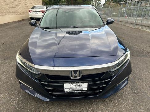 Used 2019 Honda Accord EX image 2