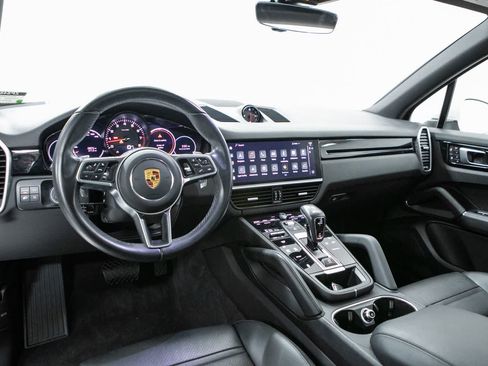 Certified 2022 Porsche Cayenne AWD/4WD image 13