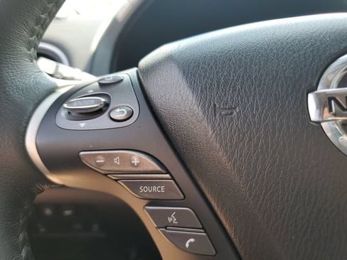 Used 2020 Nissan Pathfinder Platinum AWD/4WD image 24