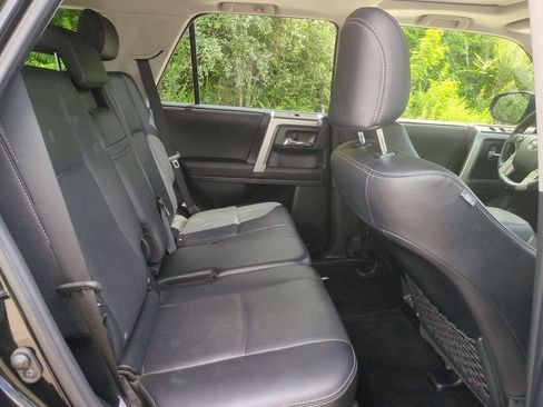 Used 2024 Toyota 4Runner Limited AWD/4WD image 28