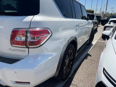 Used 2017 Nissan Armada Platinum w/ Interior Lighting Package AWD/4WD image 9