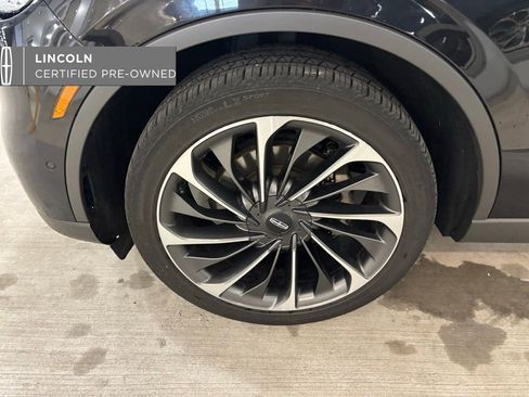 Used 2023 Lincoln Aviator Reserve w/ Equipment Group 201A image 11
