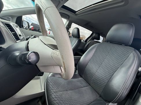 Used 2014 Toyota Sienna SE image 20