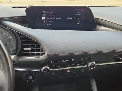 Used 2024 MAZDA MAZDA3 s image 24