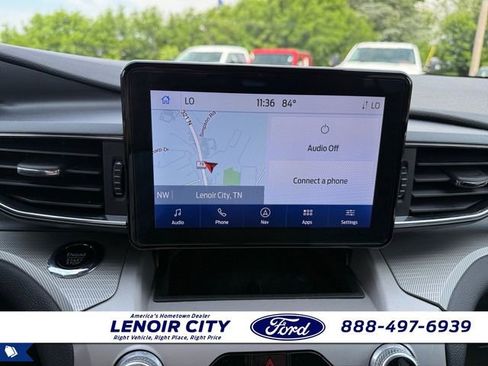 Used 2023 Ford Explorer XLT w/ Equipment Group 202A AWD/4WD image 23
