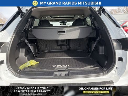 New 2026 Mitsubishi Outlander Trail Edition image 26