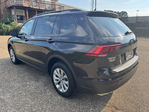 Used 2020 Volkswagen Tiguan S w/ 3rd Row Seat Package AWD/4WD image 4