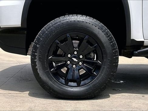 Used 2021 Chevrolet Colorado ZR2 w/ ZR2 Dusk Special Edition AWD/4WD image 8