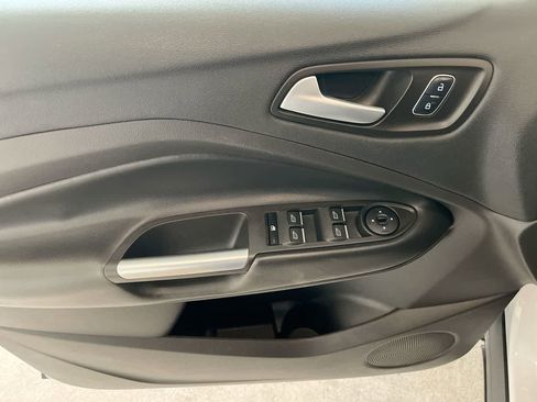 Used 2017 Ford Escape SE w/ Equipment Group 201A image 13