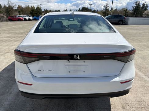 Used 2024 Honda Accord EX image 5