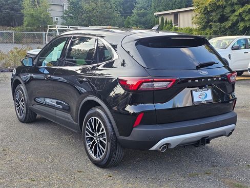 New 2025 Ford Escape Base w/ Class II Trailer Tow Package image 5