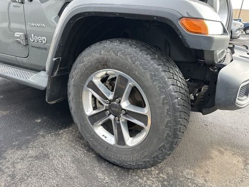 Used 2021 Jeep Wrangler Unlimited Sahara image 4