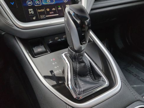 Used 2021 Subaru Outback Limited XT image 35