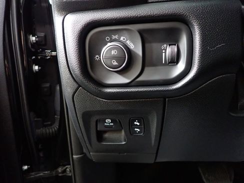 Used 2021 RAM 1500 Big Horn AWD/4WD image 23