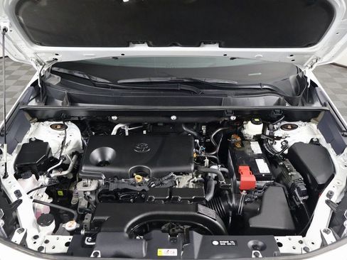 Used 2021 Toyota RAV4 XLE image 15