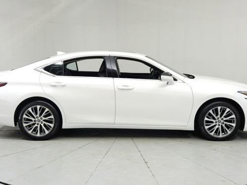 Used 2021 Lexus ES 250 w/ Premium Package image 6