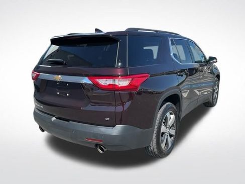 Used 2020 Chevrolet Traverse LT w/ LT Premium Package AWD/4WD image 17