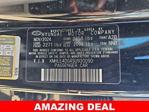 Used 2025 Hyundai Elantra SE image 41