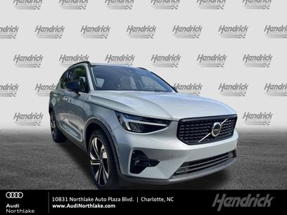 Used 2024 Volvo XC40 B5 Plus w/ Protection Package Premier