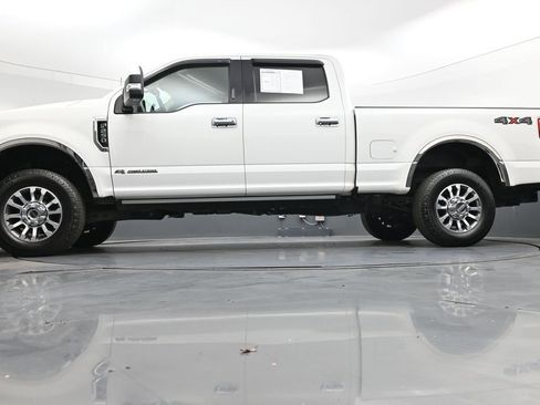Used 2021 Ford F250 Lariat w/ Lariat Ultimate Package AWD/4WD image 47