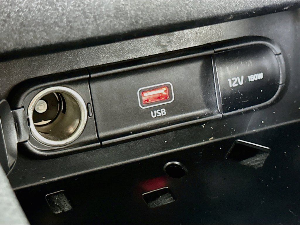 Used 2023 Kia Forte LXS w/ LXS Technology Package FWD image 31