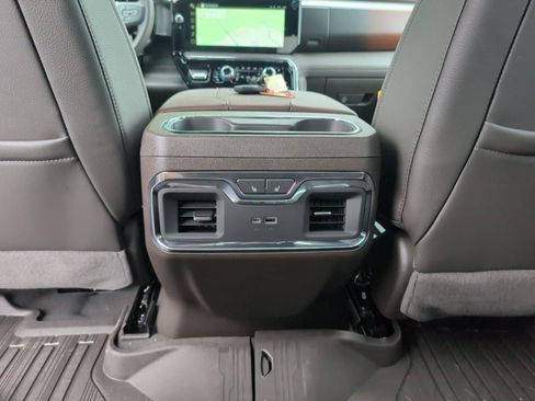 New 2026 GMC Sierra 2500 Denali w/ Denali Reserve Package AWD/4WD image 34