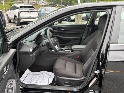 Certified 2024 Nissan Altima 2.5 SV FWD image 15