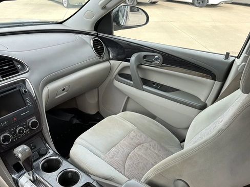 Used 2015 Buick Enclave Convenience FWD image 47