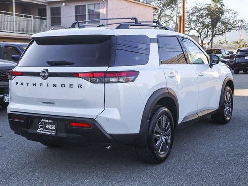 New 2026 Nissan Pathfinder SV FWD image 8
