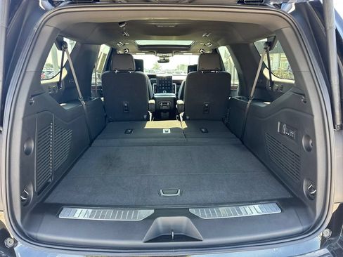 Used 2026 GMC Yukon XL Denali w/ Denali Reserve Package AWD/4WD image 5
