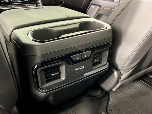 Certified 2025 GMC Sierra 2500 AT4 w/ Max Trailering Package image 10