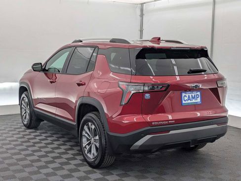 New 2026 Chevrolet Equinox LT w/ Convenience Package II AWD/4WD image 4