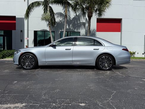 Used 2023 Mercedes-Benz S 580e 4MATIC Sedan image 12