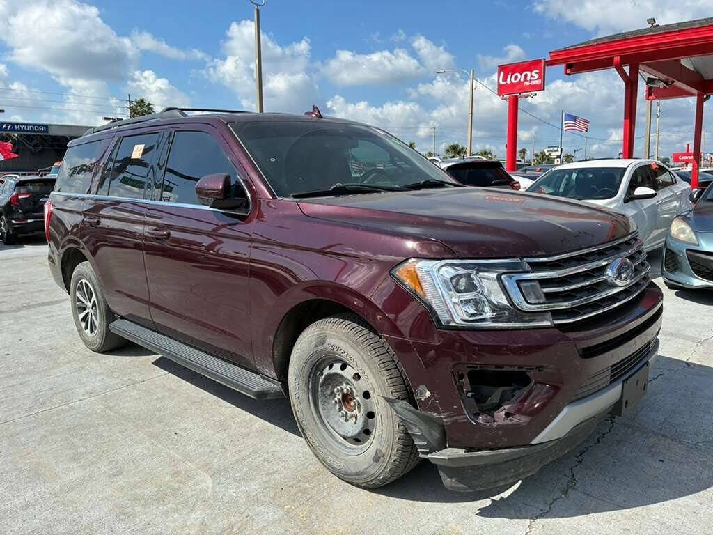 Used 2020 Ford Expedition XLT w/ Cargo Package RWD image 3