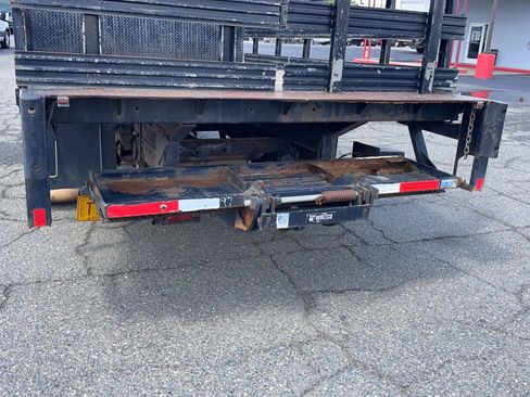Used 2019 GMC Savana 3500 RWD image 34