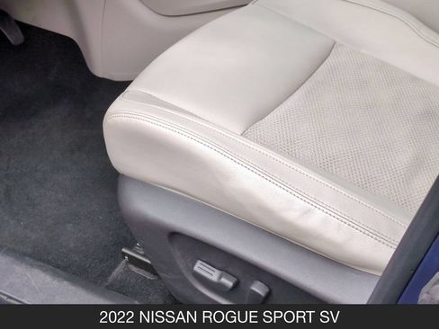 Used 2022 Nissan Rogue Sport SV w/ Technology Package FWD image 15