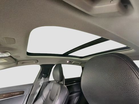 Used 2018 Volvo S90 T5 Momentum w/ Convenience Package FWD image 22