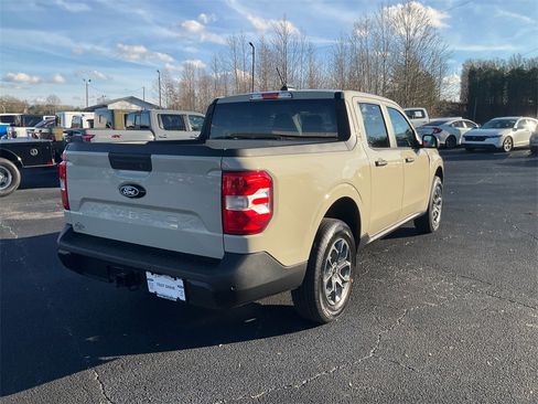 New 2025 Ford Maverick XLT image 5