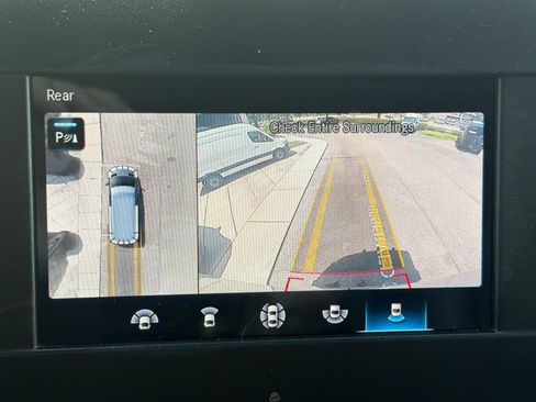 Used 2024 Mercedes-Benz Sprinter 2500 image 8