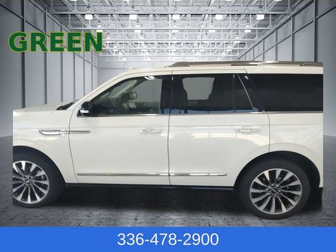Used 2021 Lincoln Navigator Reserve w/ Luxury Package AWD/4WD image 1
