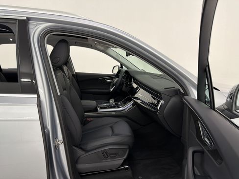 Used 2022 Audi Q7 3.0T Premium Plus w/ Premium Plus Package AWD/4WD image 25