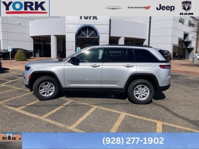 New 2025 Jeep Grand Cherokee Laredo w/ Luxury Tech Group I