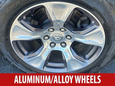 Used 2019 RAM 1500 Laramie AWD/4WD image 7
