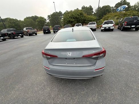 Used 2025 Honda Civic Sport image 12