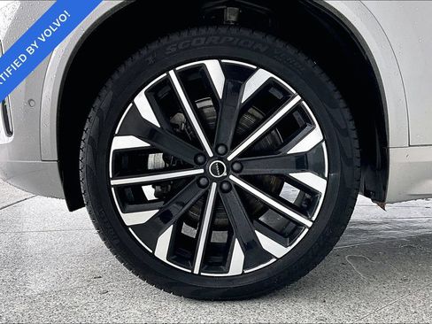 Used 2025 Volvo XC90 B6 Plus AWD/4WD image 10