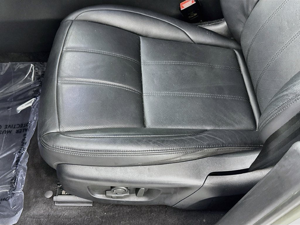 Used 2023 Land Rover Range Rover Evoque R-Dynamic S AWD/4WD image 20