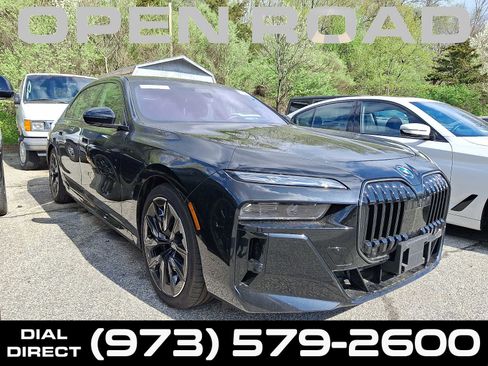 Used 2025 BMW 750e xDrive w/ Executive Package image 1