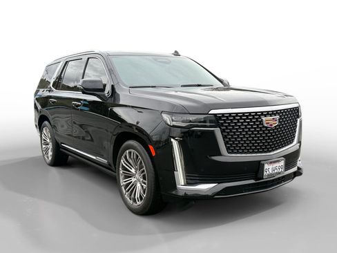 Used 2021 Cadillac Escalade Premium Luxury w/ Driver Assist Tech Package image 7