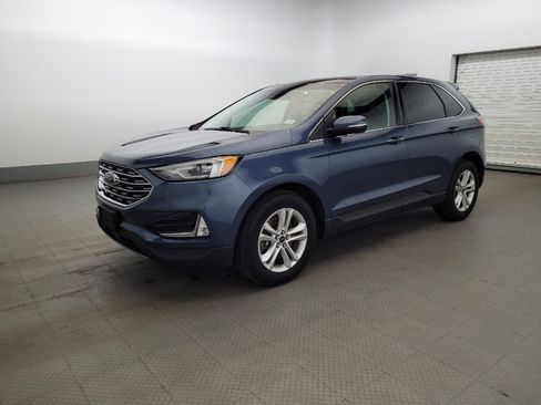 Used 2019 Ford Edge SEL w/ Equipment Group 201A AWD/4WD image 2